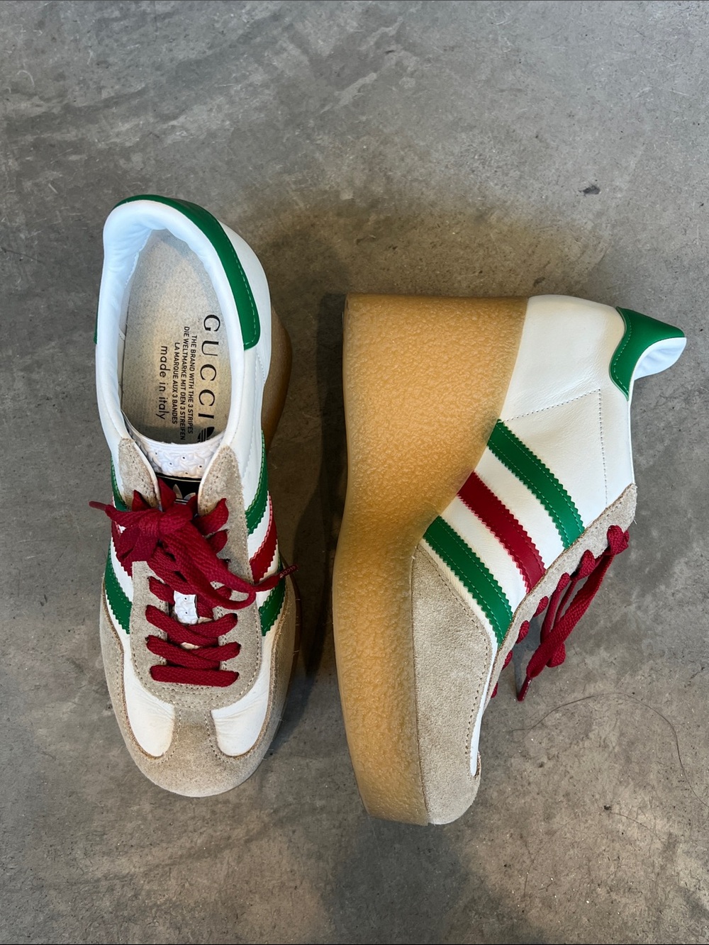 Gucci White, Green & Red Retro Leather Sneakers